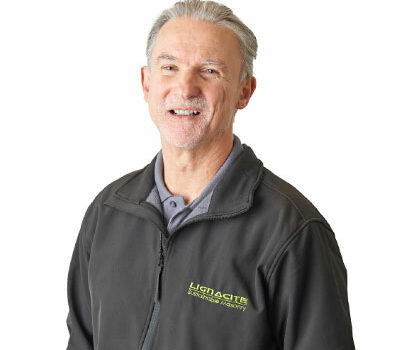 Portrait of Mark Haywood.